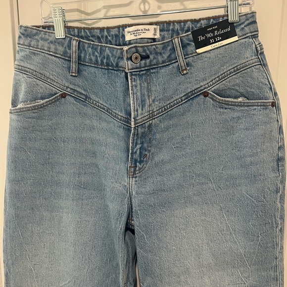 NWT Abercrombie & Fitch '90s Relaxed High Rise Jeans Size 31/12 Curve Love - Picture 11 of 12